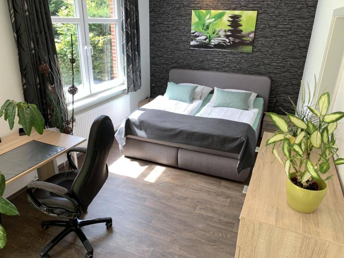 Ferienwohnung Loft- Direkt Am Falderndelft - Naehe Innenstadt Emden Exterior foto